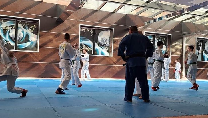 Световни и балкански шампиони ще се борят на татамито Световни и балкански шампиони ще се борят на татамито