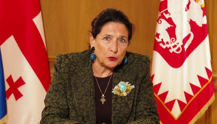 Саломе Зурабишвили обяви, че няма да напусне поста си след изтичането на мандата ѝ през декември Саломе Зурабишвили обяви, че няма да напусне поста си след изтичането на мандата ѝ през декември