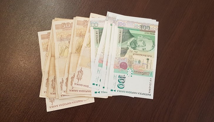 Частният сектор изостава в ръста на заплатите Частният сектор изостава в ръста на заплатите