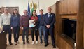 Пенчо Милков награди бронзовата медалистка от Световното по самбо