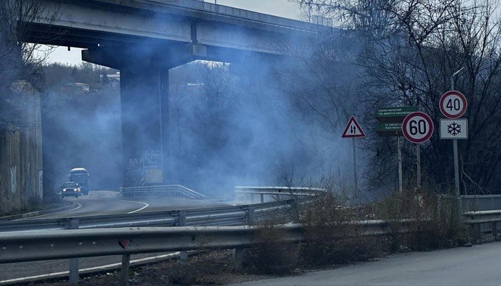 Гъстият пушек попречи да се види регистрационния номер на возилото