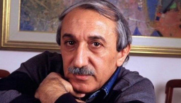 Никой не очаква политиката да произвежда ангели, но пък чак такъв боклук едва ли някой е предполагал, че може да се сервира дори на най-доверчивите аборигени Никой не очаква политиката да произвежда ангели, но пък чак такъв боклук едва ли някой е предполагал, че може да се сервира дори на най-доверчивите аборигени