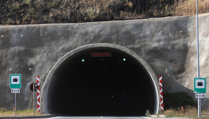 В съоръжението няма ток и осветлението не работи В съоръжението няма ток и осветлението не работи