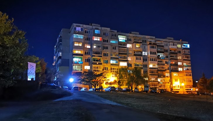 Българите трябва да спестяват над 16 години за собствен дом от 100 квадратни метра Българите трябва да спестяват над 16 години за собствен дом от 100 квадратни метра