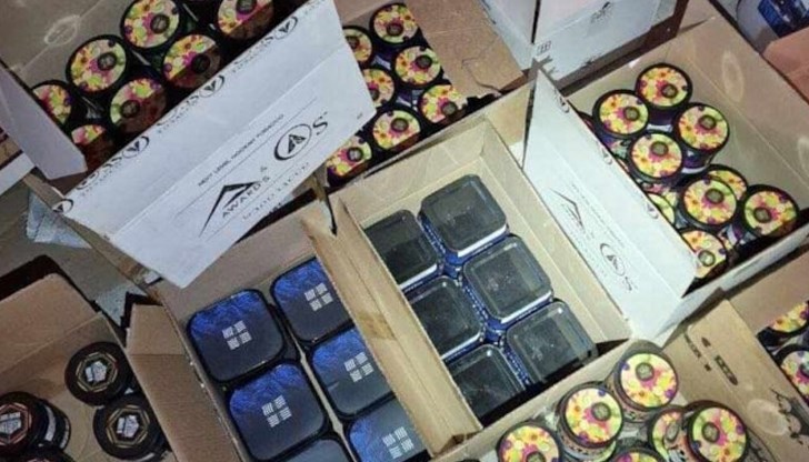 Складът се намирал в гараж на жилищна кооперация Складът се намирал в гараж на жилищна кооперация