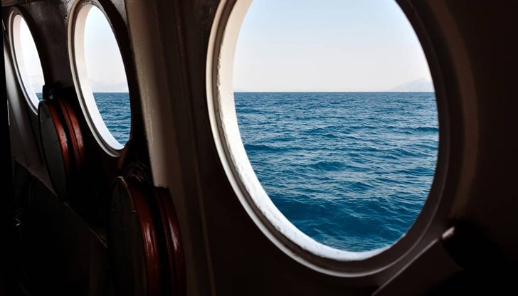 Сигналът е от плавателния съд "Гам Експрес"