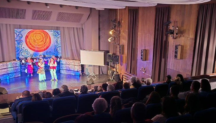 Танцова формация "Дилмани" допълни магията на представлението