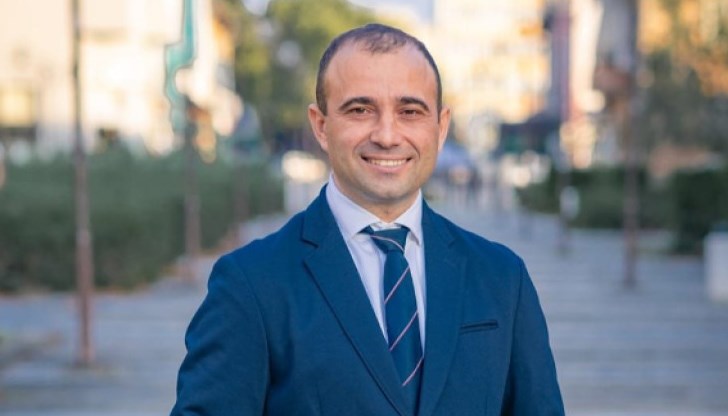 Карлос Насар грабна световната титла с два рекорда Карлос Насар грабна световната титла с два рекорда