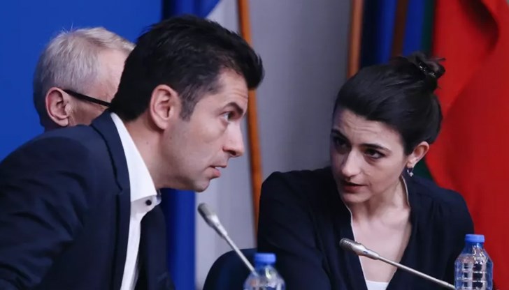 Държавното обвинение вместо да си гледа НК и НПК, се прави на драматург и режисьор в политически фарс Държавното обвинение вместо да си гледа НК и НПК, се прави на драматург и режисьор в политически фарс