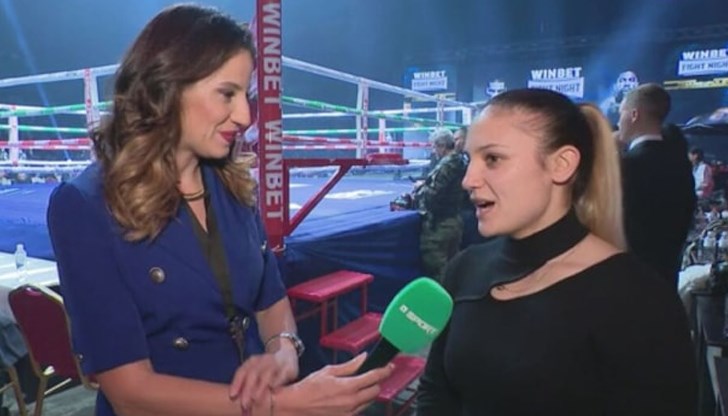 Олимпийската шампионка застана зад Кубрат Пулев преди историческия мач за световната титла Олимпийската шампионка застана зад Кубрат Пулев преди историческия мач за световната титла