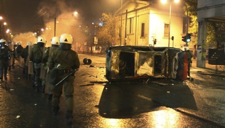 5000 души почетоха паметта на Александрос Григоропулос в Атина 5000 души почетоха паметта на Александрос Григоропулос в Атина