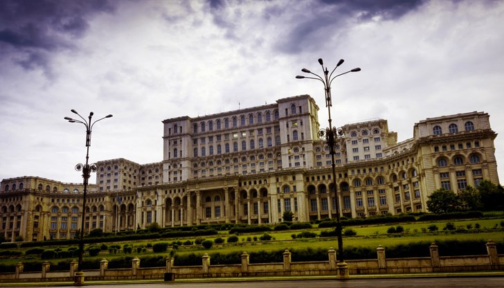 Атласът със стари карти породи напрежение в Алианса Атласът със стари карти породи напрежение в Алианса