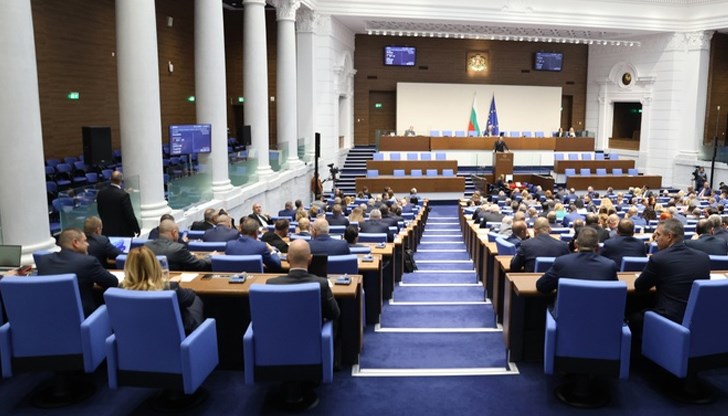 Тервел Георгиев напуска парламента, Фиданка Кацарева става депутат Тервел Георгиев напуска парламента, Фиданка Кацарева става депутат