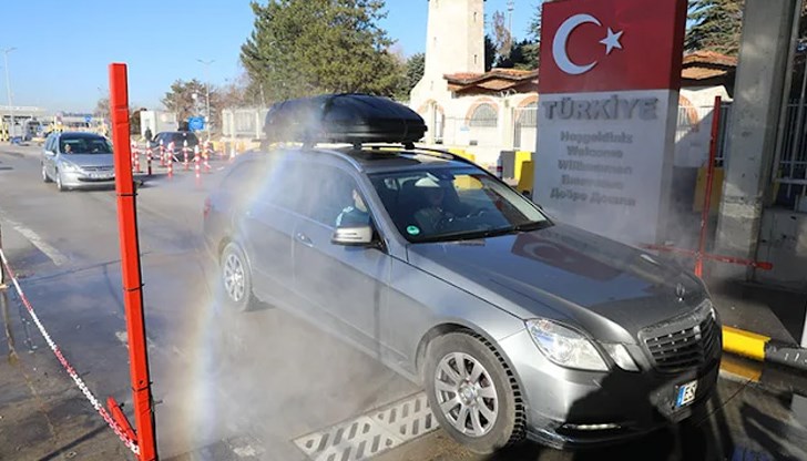 Мярката важи за всички автомобили на трите гранични пункта