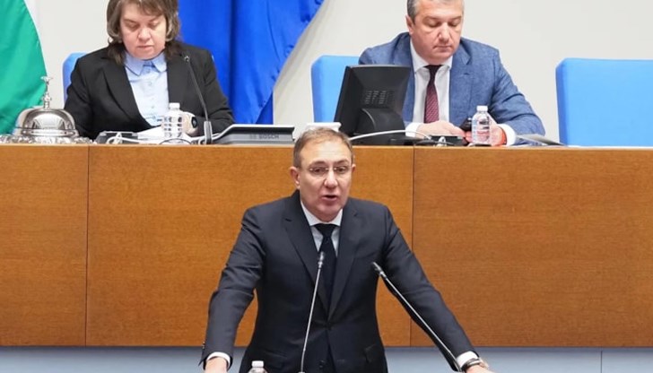 БСП внася законопроект за ограничаване на банковите такси БСП внася законопроект за ограничаване на банковите такси