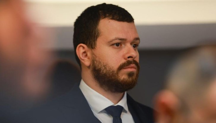 Дружеството губи по 144 милиона лева годишно само от лихви Дружеството губи по 144 милиона лева годишно само от лихви