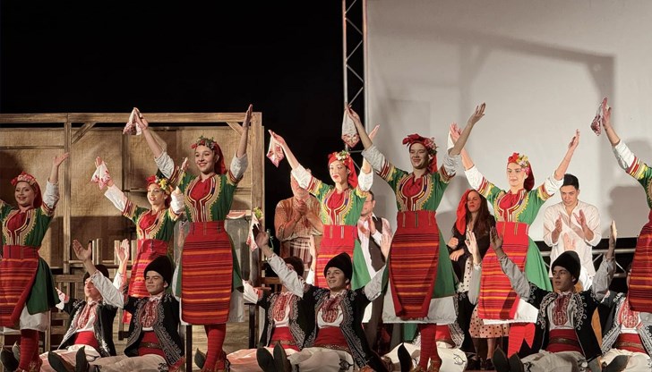 Русенският ансамбъл събра над 6000 гласа в националната надпревара Русенският ансамбъл събра над 6000 гласа в националната надпревара