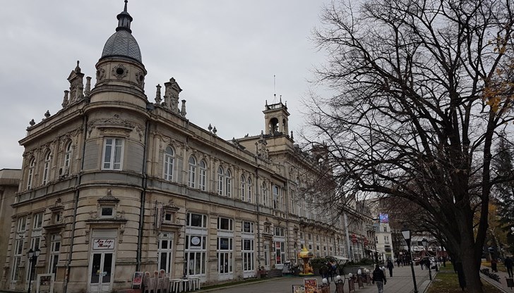 Младите таланти ще зарадват русенци преди Коледа Младите таланти ще зарадват русенци преди Коледа