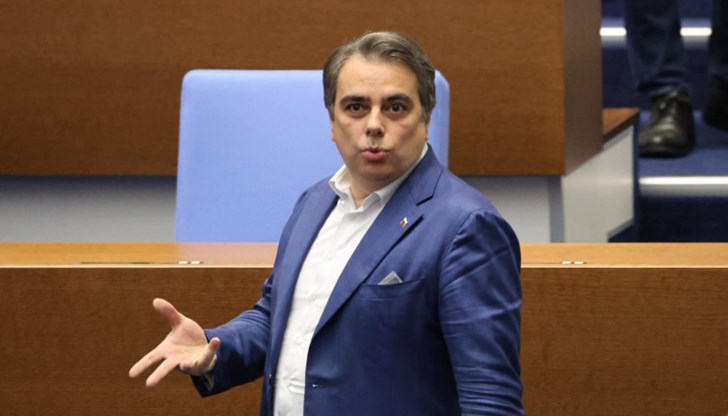 Лъчезар Ставрев е привикан във връзка с показанията на бившата шефка на Агенция "Митници"