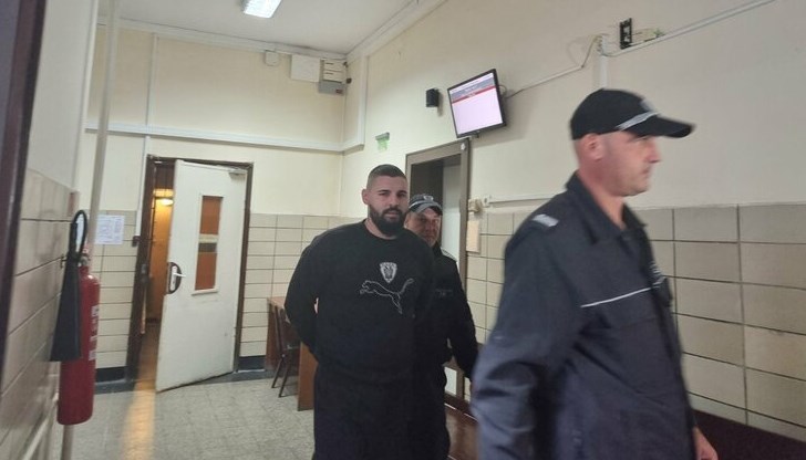 До момента в хода на делото Георги Георгиев бе поставян под домашен арест два пъти До момента в хода на делото Георги Георгиев бе поставян под домашен арест два пъти