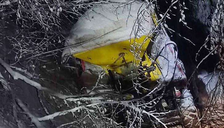 Екипите работиха повече от 20 часа при минусови температури в Родопската яка Екипите работиха повече от 20 часа при минусови температури в Родопската яка