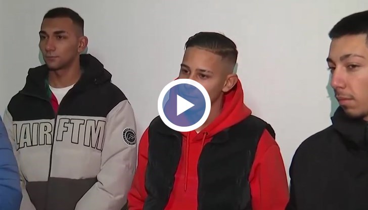 Младежите се извиниха публично за поведението си