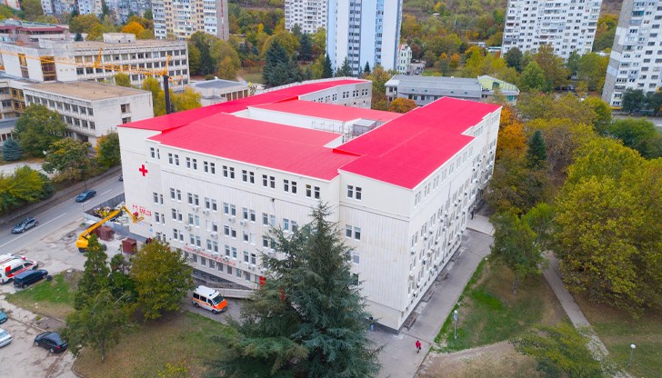 Германският специалист има богат опит в лечението на олимпийски шампиони и професионални спортисти Германският специалист има богат опит в лечението на олимпийски шампиони и професионални спортисти