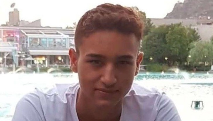 Младежът е открит жив и здрав, но не споделя къде е бил четири дни Младежът е открит жив и здрав, но не споделя къде е бил четири дни