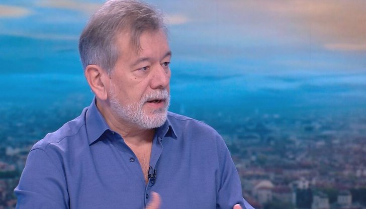 Правителството ще вдига осигуровки вместо данъци