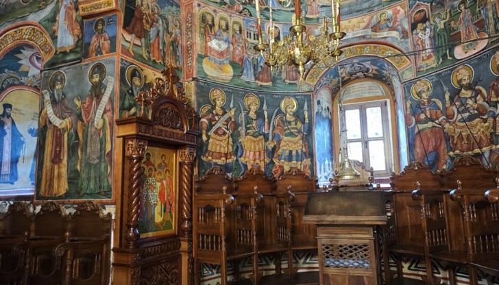 Православната църква празнува Свети Силвестър Православната църква празнува Свети Силвестър