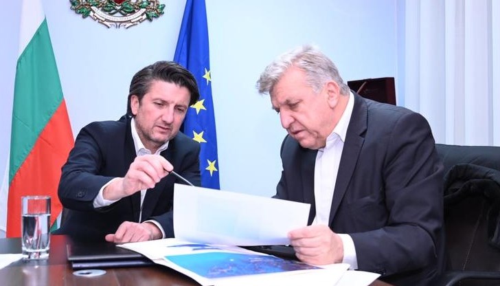 Сателитни снимки потвърдиха - разливът в Керч отминава България