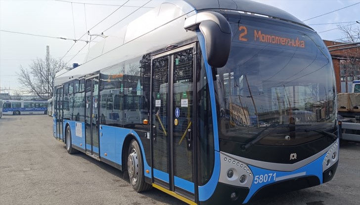 Въвеждат допълнителни курсове по линии № 2 и № 16 Въвеждат допълнителни курсове по линии № 2 и № 16