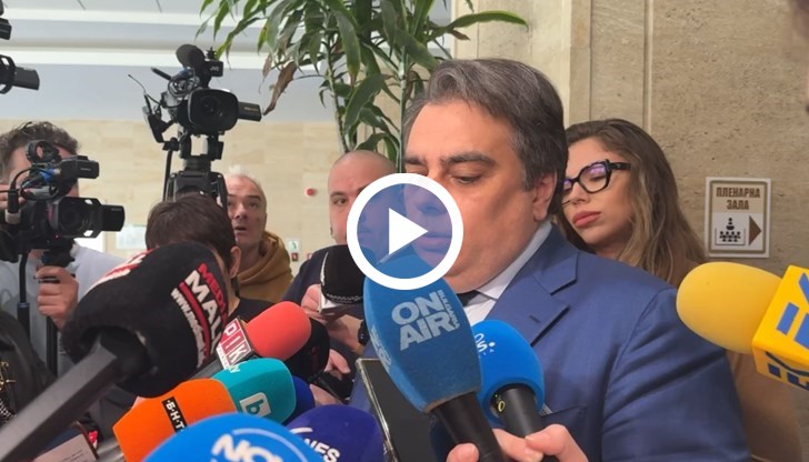 Кирил Петков и Асен Василев атакуват ГЕРБ за бюджета и реформите в МВР