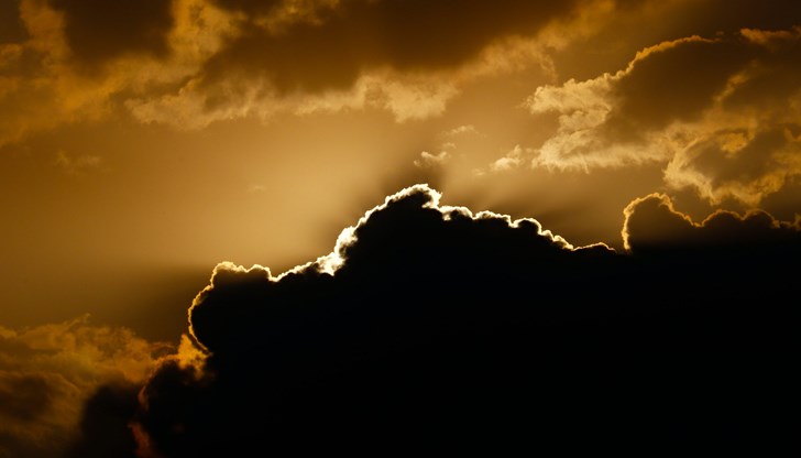 Нетипично високи температури в последния ден на януари Нетипично високи температури в последния ден на януари