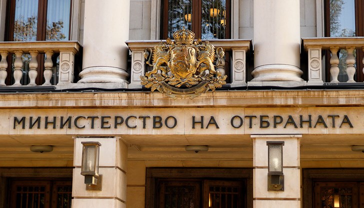 С 30% по-високи заплати за военнослужещите от януари