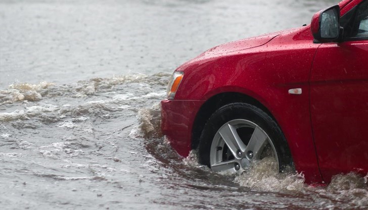 Спасителните служби са получили над 2800 сигнала за помощ Спасителните служби са получили над 2800 сигнала за помощ