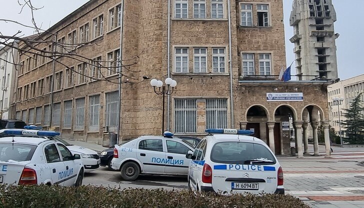 Съобщението съдържа религиозни екстремистки послания и преки заплахи Съобщението съдържа религиозни екстремистки послания и преки заплахи