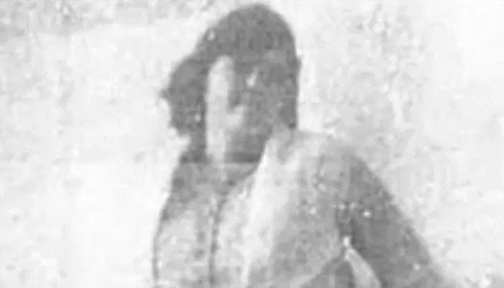 Снимката на Шийла Фокс от 1972 г., която бе публикувана наскоро в опит жената да бъде намерена Снимката на Шийла Фокс от 1972 г., която бе публикувана наскоро в опит жената да бъде намерена