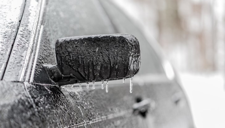 Хаос на пътищата и затворено летище в германската провинция Хаос на пътищата и затворено летище в германската провинция