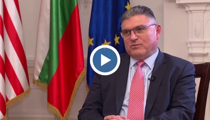 Посланикът ни в САЩ разкри защо съседите ни са с предимство в безвизовия режим