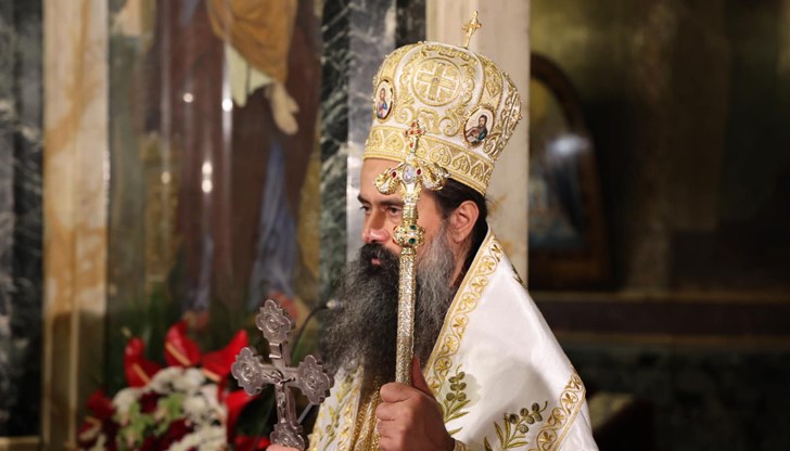 В катедралния храм "Св. Ал. Невски" започва тържествена света Василиева литургия В катедралния храм "Св. Ал. Невски" започва тържествена света Василиева литургия