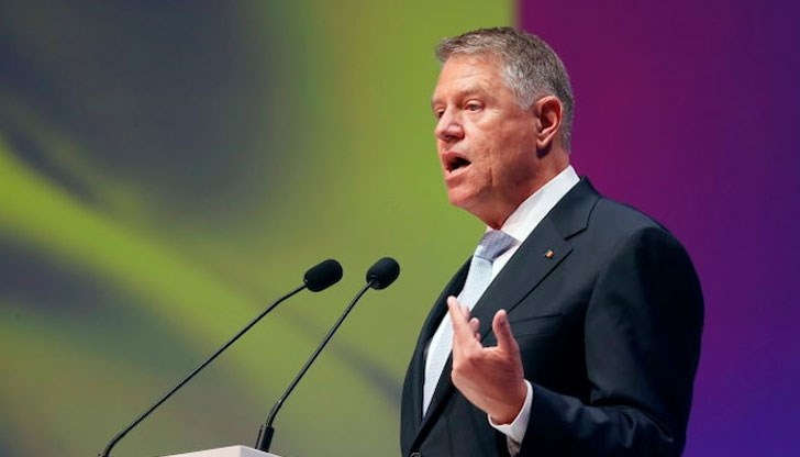 Крайната десница иска оставката на президента