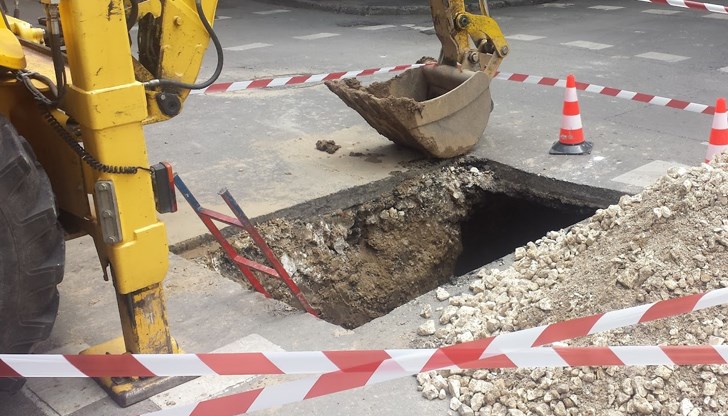 Спряха парното на блоковете "Ирена" и "Рояна" Спряха парното на блоковете "Ирена" и "Рояна"