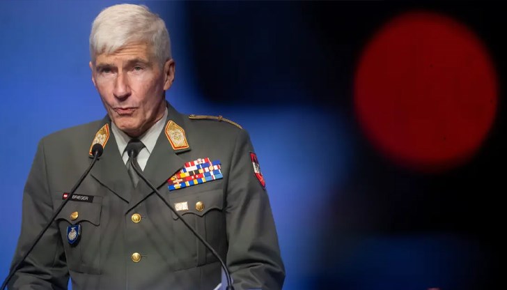 Доналд Тръмп проявява интерес към Гренландия и иска да я присъедини към САЩ Доналд Тръмп проявява интерес към Гренландия и иска да я присъедини към САЩ