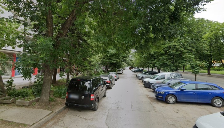 Собствениците на автомобили трябва да освободят паркингите в района Собствениците на автомобили трябва да освободят паркингите в района