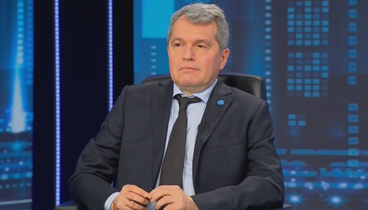 18 милиарда дупка зее в държавната хазн 18 милиарда дупка зее в държавната хазн