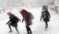Снегът затвори училищата в 14 окръга в Турция