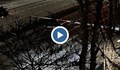 Стълб падна върху движеща се кола във Варна