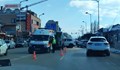 Автомобил удари линейка на булевард в София