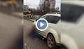 Мъж се хвърля нарочно пред коли в София